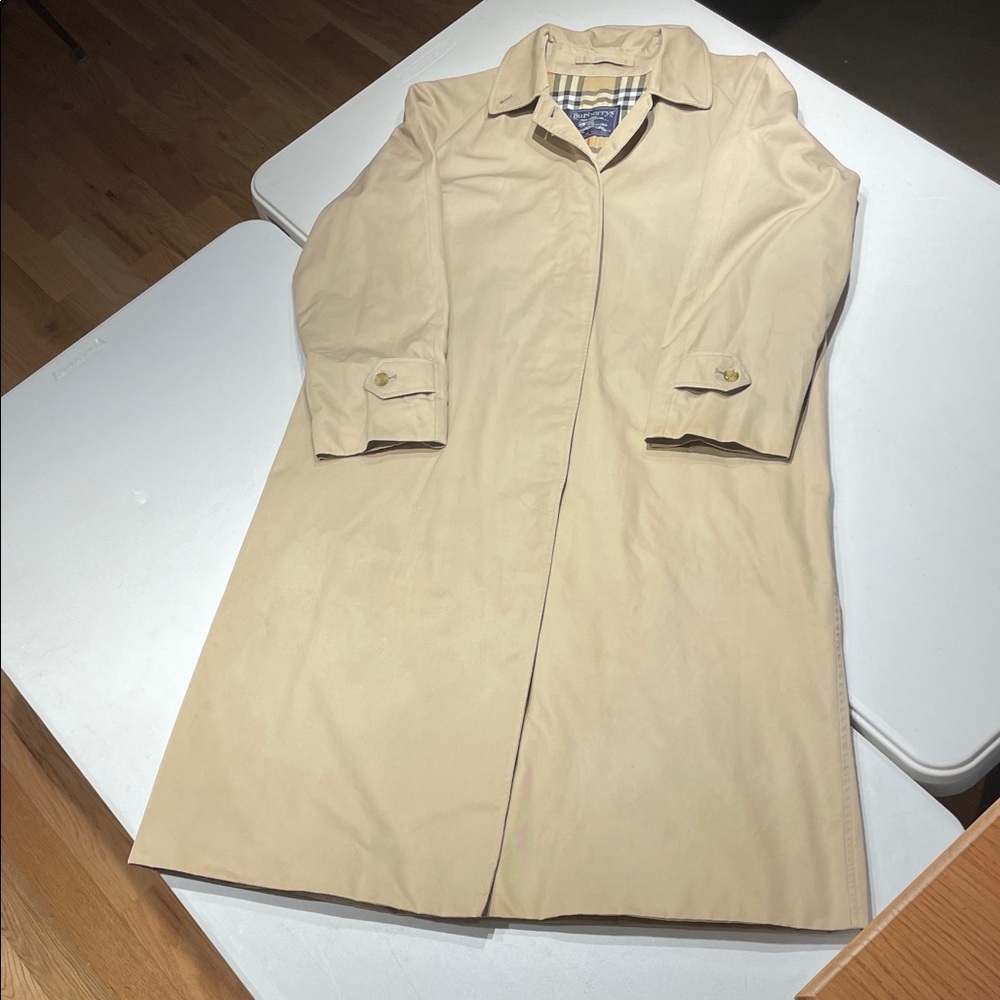 Burberry size 12L Classic Beige Mid-length Camden Heritage Car Coat